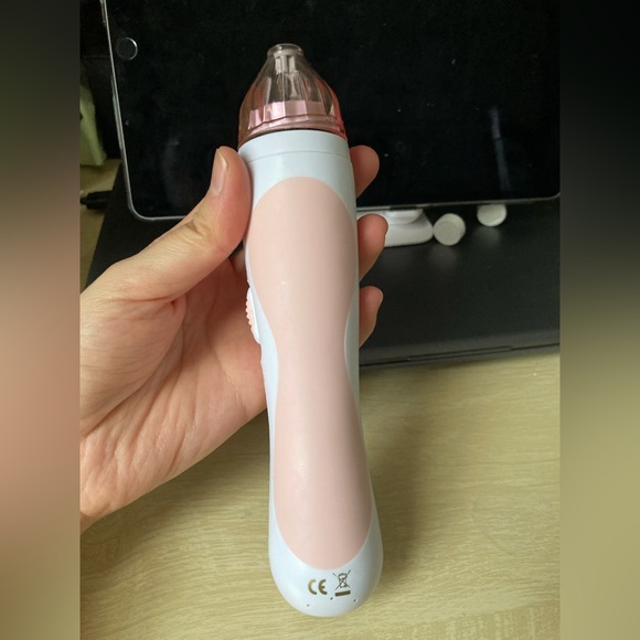 Pmd clinical grade exfoliation with vacuum suction - Classic - Picture 10 of 14